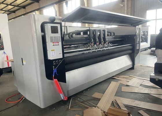 첨단 CNC 3250 얇은 블레이드 슬리터 스코어 머신 150m/min 속도로 정밀 스코어 및 슬리팅